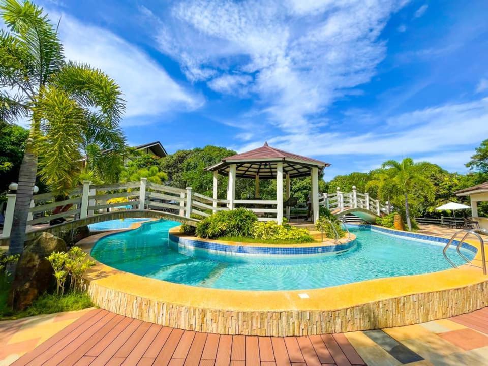 La Jolla Luxury Beach Resort Bagac Εξωτερικό φωτογραφία