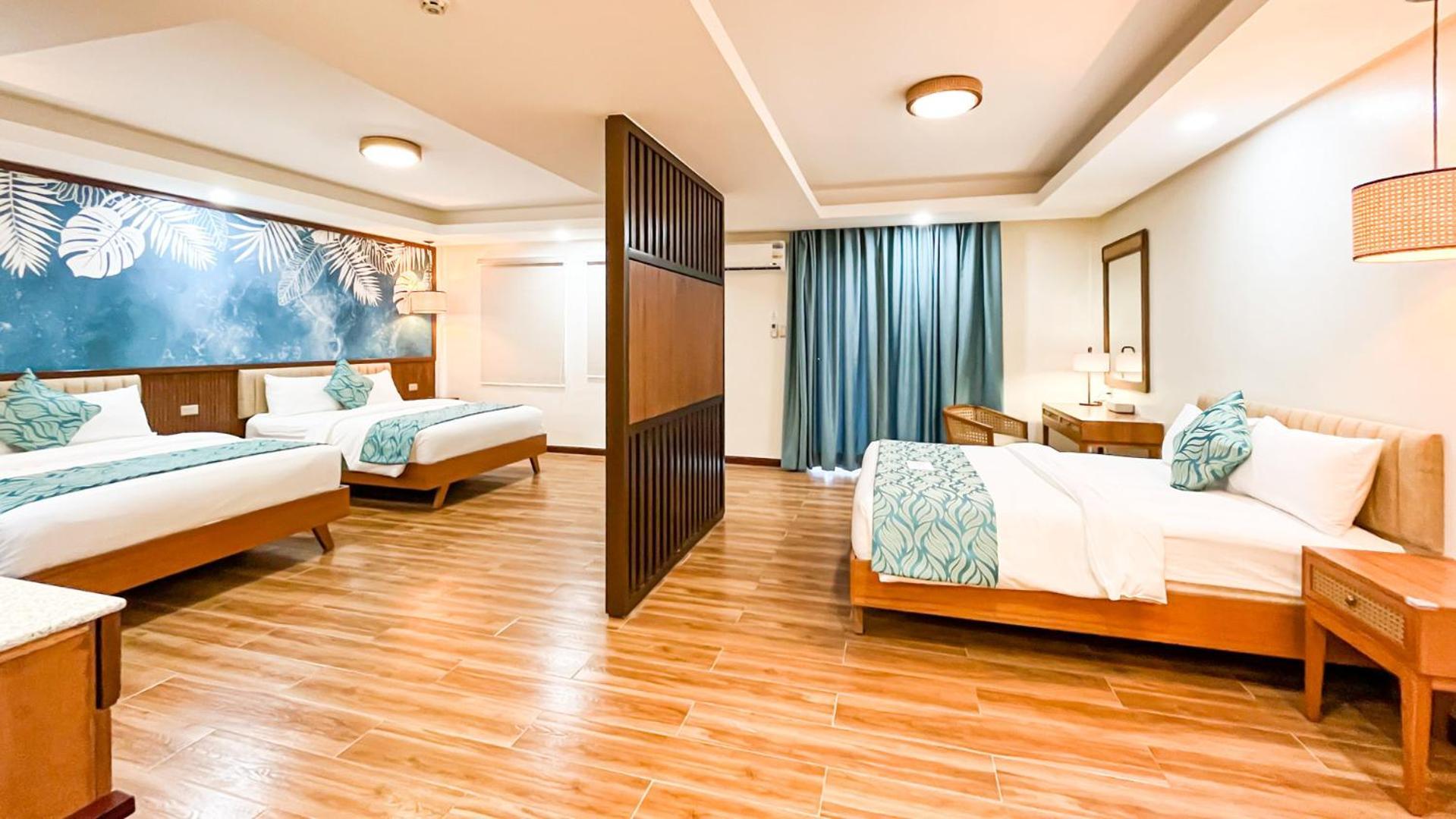 La Jolla Luxury Beach Resort Bagac Εξωτερικό φωτογραφία
